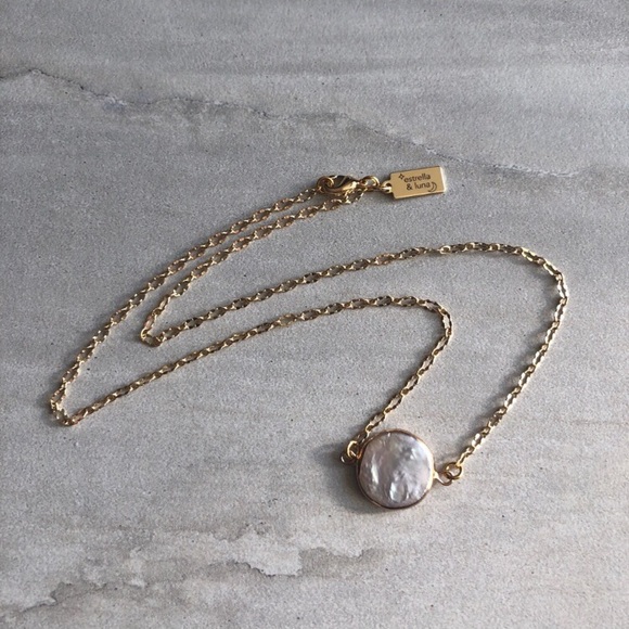 Restocked! Baroque 18k Gold Pearl Necklace - Picture 6 of 7